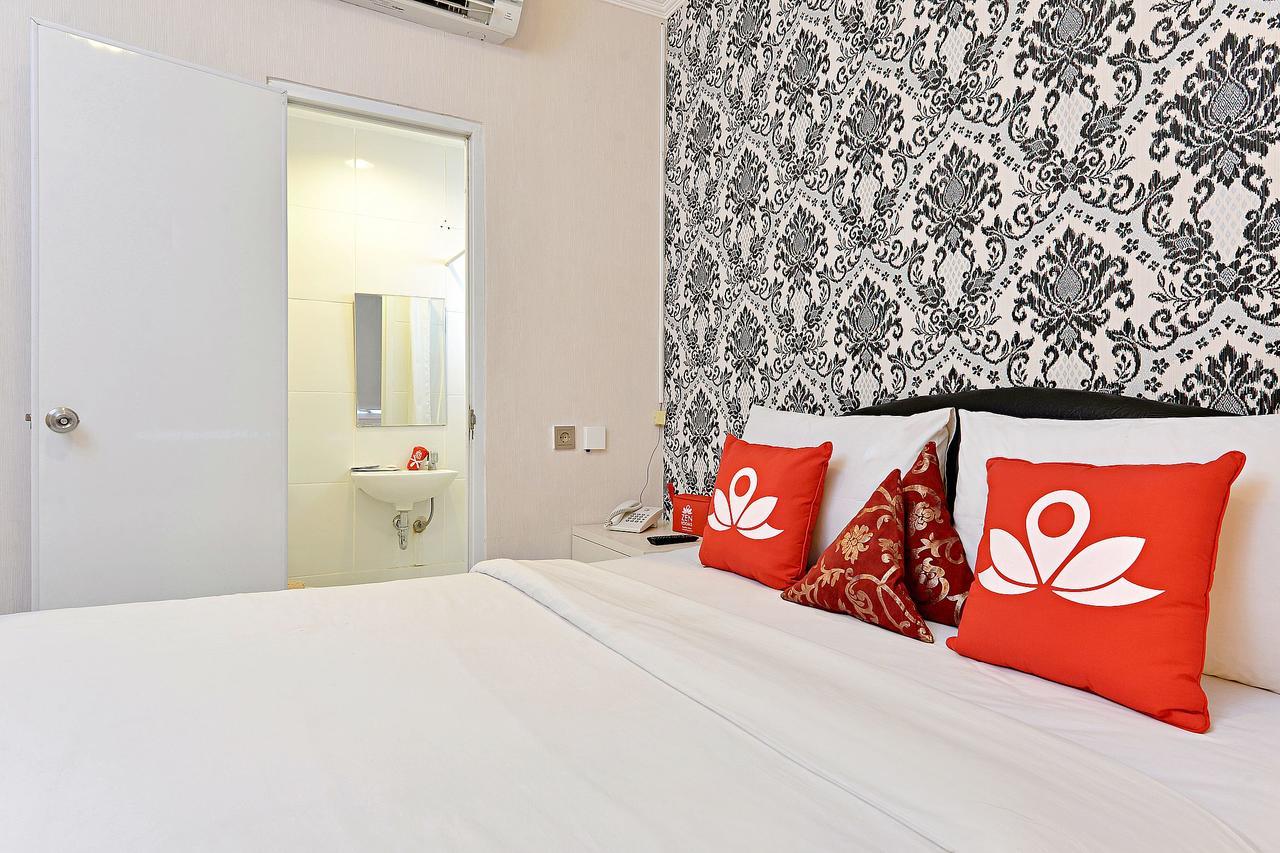 Zen Rooms Basic Tangerang Aeropolis ภายนอก รูปภาพ