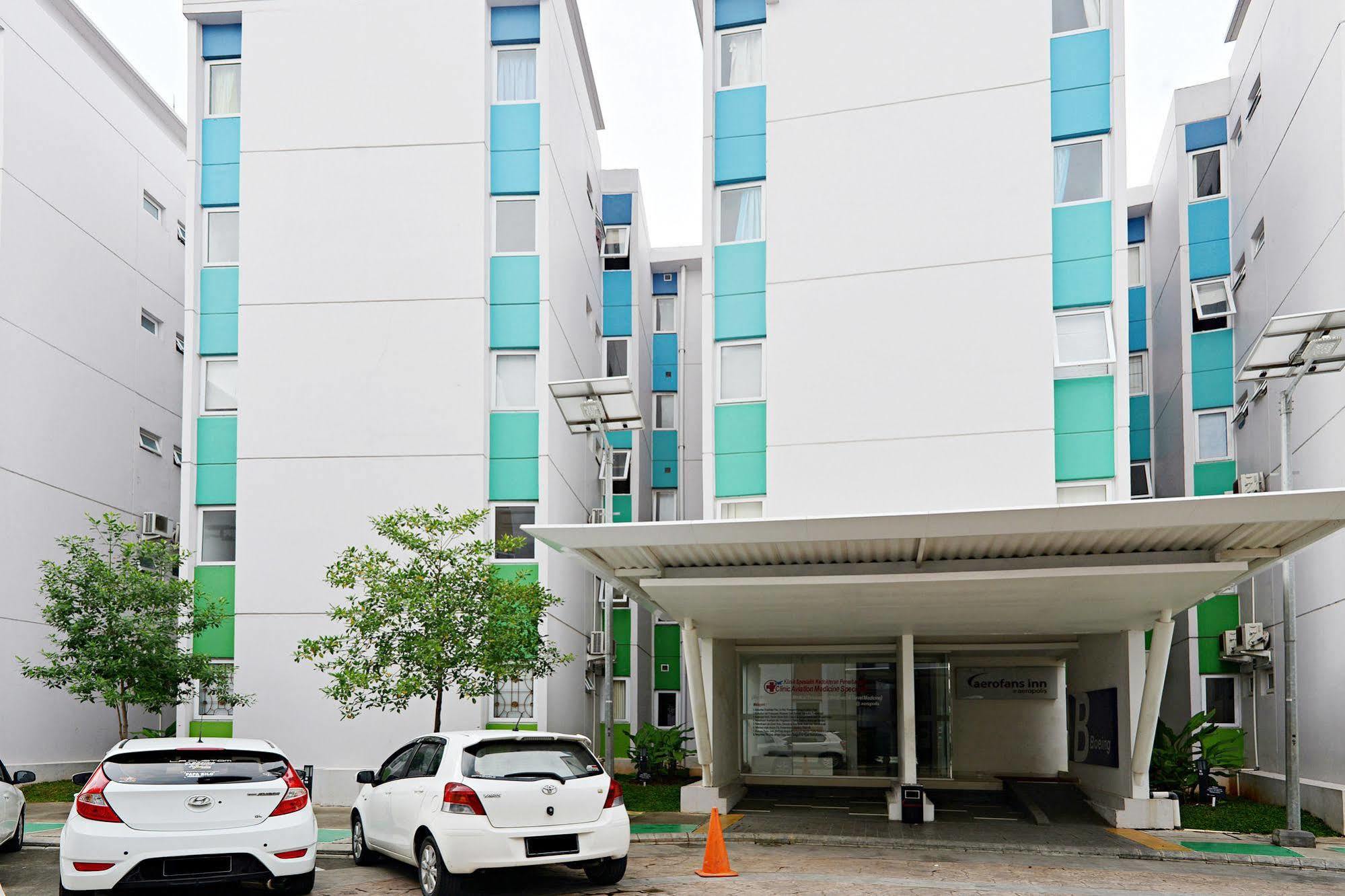 Zen Rooms Basic Tangerang Aeropolis ภายนอก รูปภาพ