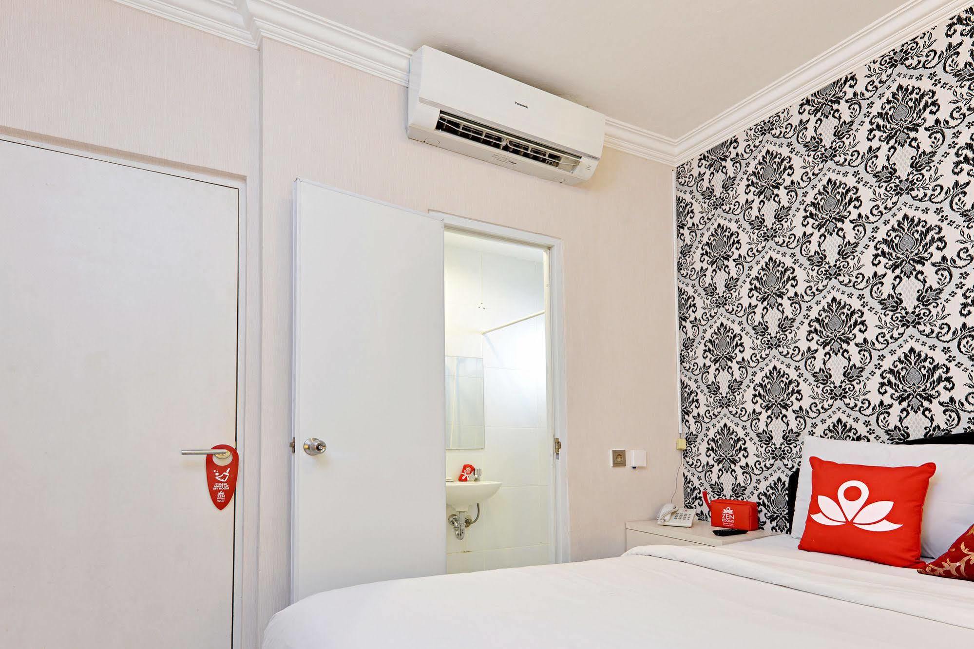 Zen Rooms Basic Tangerang Aeropolis ภายนอก รูปภาพ
